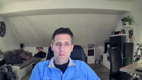 Dildomen online show from December 18, 2025, 7:31 pm