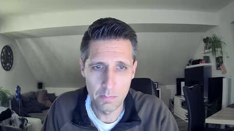 Dildomen online show from February 10, 2026, 6:23 pm