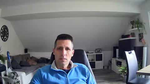 Dildomen online show from March 13, 2026, 10:11 am