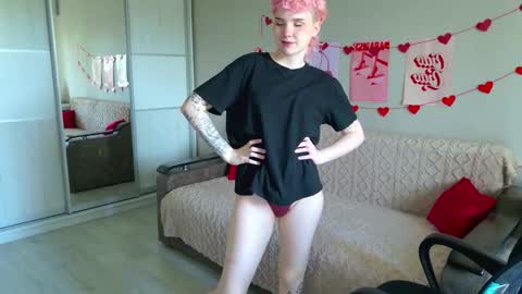 Rina online show from September 25, 2025, 11:03 am