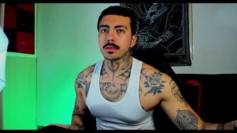 Snapshot of scockpion_ chatting on October 1, 2025, 7:58 am Alejandro help me to reach 200 thumps up online show from October 1, 2025, 7:58 am