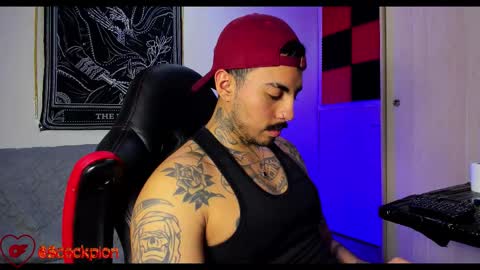 Snapshot of scockpion_ chatting on January 7, 2026, 6:27 am Alejandro help me to reach 200 thumps up online show from January 7, 2026, 6:27 am