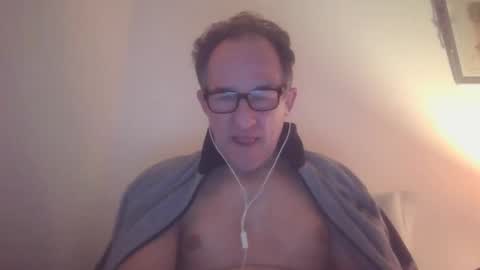 scotchwhieskie online show from January 1, 2025, 10:56 pm