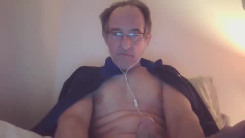 scotchwhieskie online show from February 7, 2025, 10:52 pm