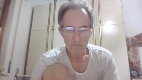 scotchwhieskie online show from September 18, 2025, 6:54 pm