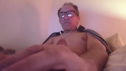 scotchwhieskie online show from April 29, 2026, 11:11 pm