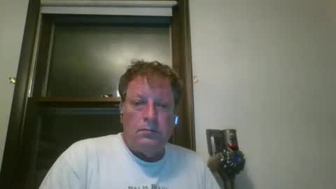 scottpbi52 online show from April 28, 2026, 2:27 am