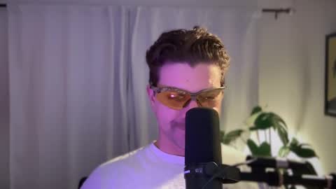 Snapshot of scottybeam chatting on December 3, 2024, 9:33 am Scotty online show from December 3, 2024, 9:33 am