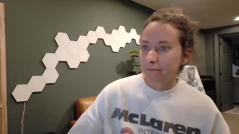 Scout has fun online show from November 21, 2025, 3:16 am