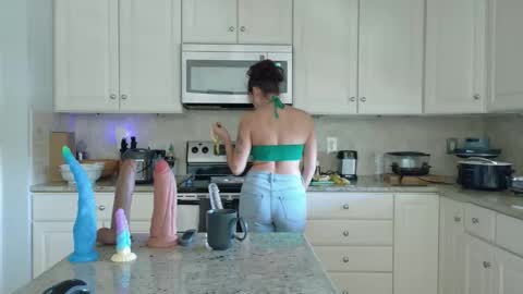 Snapshot of scout_has_fun chatting on April 17, 2026, 1:58 pm Scout has fun online show from April 17, 2026, 1:58 pm