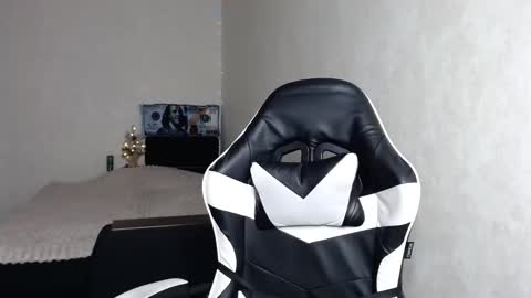 scratc_h online show from January 18, 2025, 8:19 pm