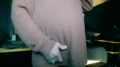 Snapshot of screamnstevn chatting on January 5, 2025, 4:04 am Steven online show from January 5, 2025, 4:04 am