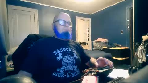 Snapshot of screamnstevn chatting on January 24, 2025, 12:41 pm Steven online show from January 24, 2025, 12:41 pm