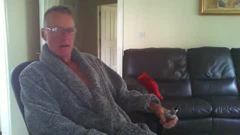 Snapshot of seakrait chatting on October 3, 2025, 8:00 am seakrait online show from October 3, 2025, 8:00 am