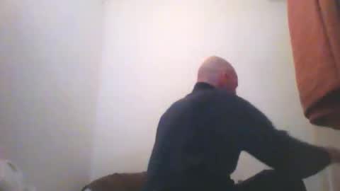 Snapshot of sean20775 chatting on October 24, 2025, 9:28 am Sean online show from October 24, 2025, 9:28 am