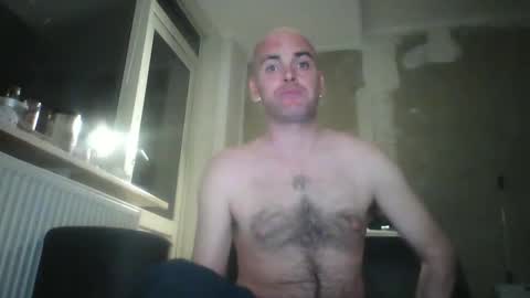 Snapshot of sean20775 chatting on March 31, 2026, 10:32 pm Sean online show from March 31, 2026, 10:32 pm