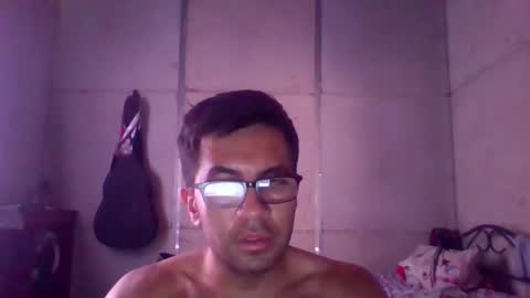 Snapshot of sebas7124 chatting on February 3, 2026, 10:04 pm sebas7124 online show from February 3, 2026, 10:04 pm