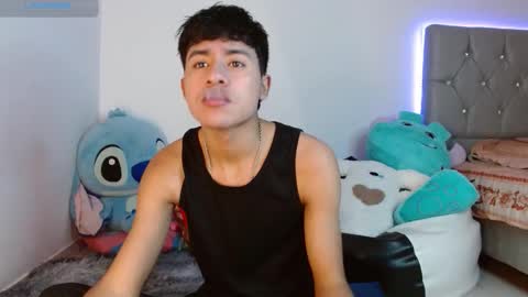 Snapshot of sebas_fire4 chatting on March 25, 2026, 12:33 pm sebas_fire4 online show from March 25, 2026, 12:33 pm