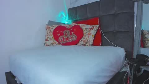 Snapshot of sebas_n_aly chatting on September 11, 2025, 12:55 am ely online show from September 11, 2025, 12:55 am