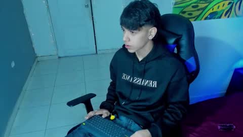 sebas_pretty7 online show from December 21, 2025, 12:34 pm