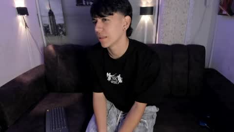 Snapshot of sebas_pretty7 chatting on April 1, 2026, 1:41 pm sebas_pretty7 online show from April 1, 2026, 1:41 pm
