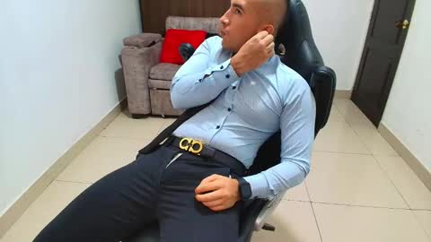 juan  sebastian online show from February 12, 2025, 5:05 pm