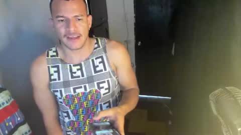 sebatian palacios online show from December 6, 2024, 7:01 pm