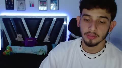 Sebas online show from December 18, 2025, 5:57 am