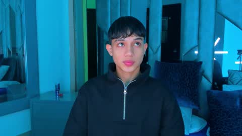 Snapshot of sebax_00 chatting on September 18, 2025, 4:25 am Sebastian online show from September 18, 2025, 4:25 am