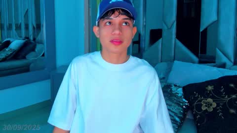 Snapshot of sebax_00 chatting on October 1, 2025, 8:04 pm Sebastian online show from October 1, 2025, 8:04 pm