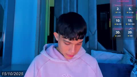 Snapshot of sebax_00 chatting on October 15, 2025, 3:50 am Sebastian online show from October 15, 2025, 3:50 am