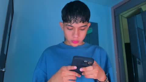 Snapshot of sebax_00 chatting on December 5, 2025, 8:38 pm Sebastian online show from December 5, 2025, 8:38 pm