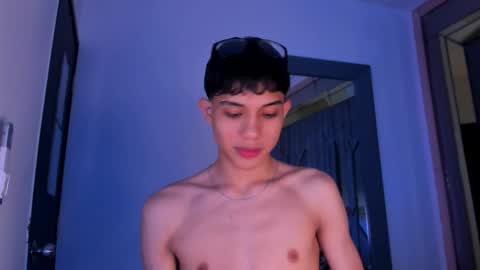 Snapshot of sebax_00 chatting on February 27, 2026, 8:31 pm Sebastian online show from February 27, 2026, 8:31 pm