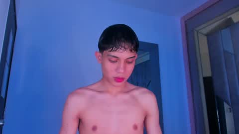 Sebastian online show from March 22, 2026, 6:33 pm