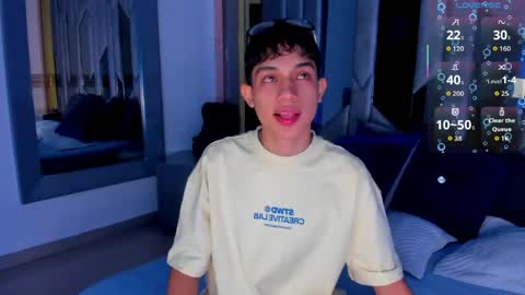 Snapshot of sebax_00 chatting on May 1, 2026, 8:02 pm Sebastian online show from May 1, 2026, 8:02 pm