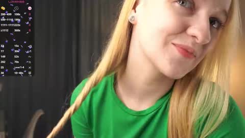 Rina online show from September 26, 2025, 7:51 pm