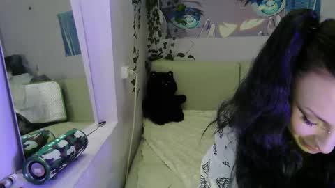 secret_bloom online show from November 19, 2025, 8:25 am