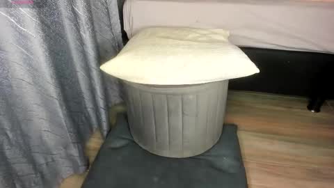 Snapshot of secret_daniell1 chatting on January 5, 2026, 5:27 pm Daniela online show from January 5, 2026, 5:27 pm