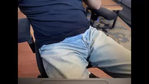 secret_neighbor_ online show from October 10, 2025, 6:07 pm