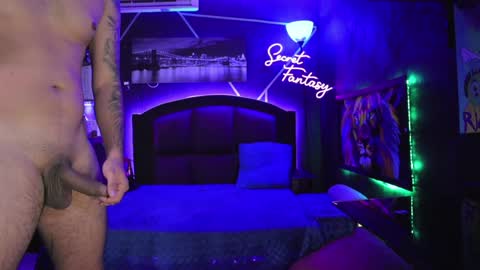 Kiki and Max online show from January 29, 2025, 1:48 am