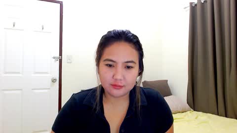 Snapshot of secretlover010101 chatting on December 13, 2024, 2:32 am MILAN online show from December 13, 2024, 2:32 am