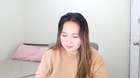 Snapshot of secretlover010101 chatting on February 24, 2025, 6:16 am MILAN online show from February 24, 2025, 6:16 am