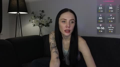 Snapshot of seduced_by_sara chatting on January 5, 2025, 5:20 pm Sara online show from January 5, 2025, 5:20 pm