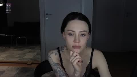 Snapshot of seduced_by_sara chatting on February 26, 2026, 9:36 pm Sara online show from February 26, 2026, 9:36 pm