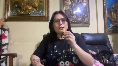 seductive_housewife online show from March 2, 2026, 8:21 am