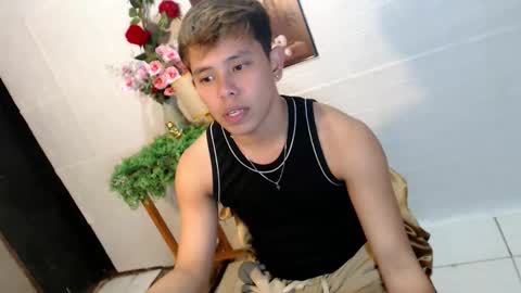 Snapshot of seductive_maxxx chatting on May 8, 2026, 6:57 pm Max online show from May 8, 2026, 6:57 pm