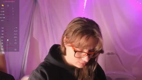 Snapshot of seductive_she_wolf chatting on July 7, 2026, 2:43 pm seductive_she_wolf online show from July 7, 2026, 2:43 pm