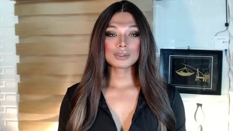 Deluxe online show from February 25, 2025, 3:38 pm