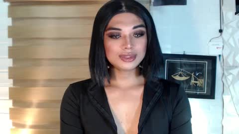 Deluxe online show from March 3, 2025, 3:09 pm