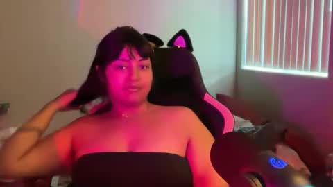 Snapshot of seductivemuse chatting on May 29, 2026, 4:05 pm seductivemuse online show from May 29, 2026, 4:05 pm